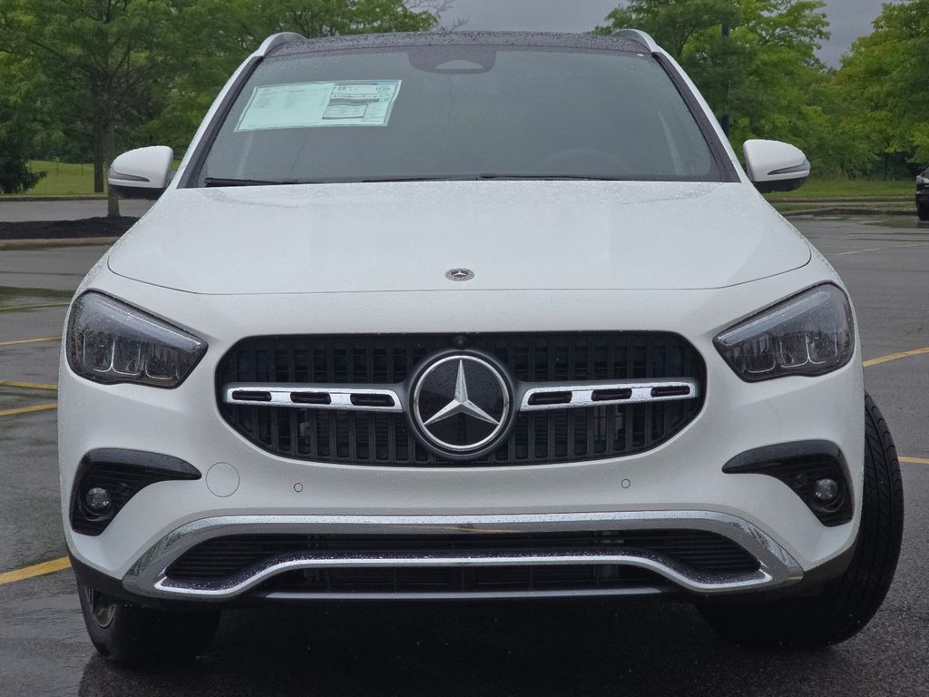New 2026 White Mercedes-Benz GLA 250 image 11