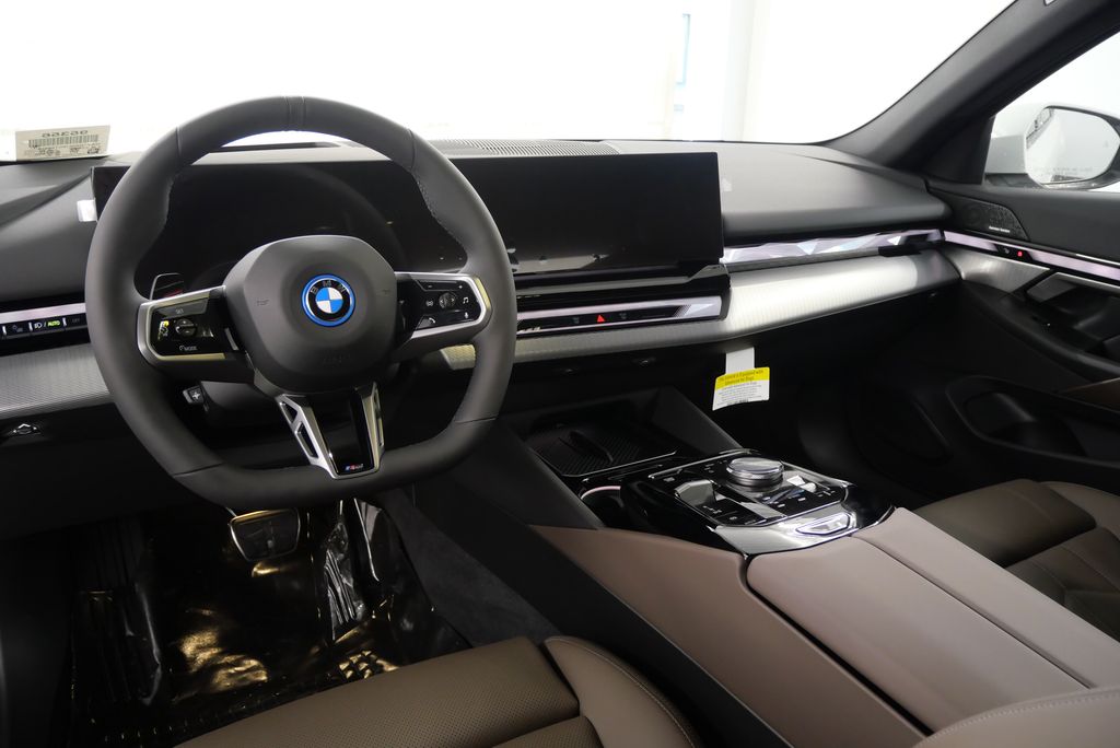 2025 BMW i5 xDrive40 19