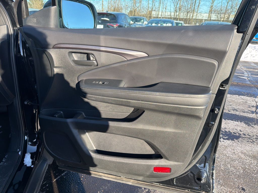 Thumbnail: 2023 Honda Passport - 27