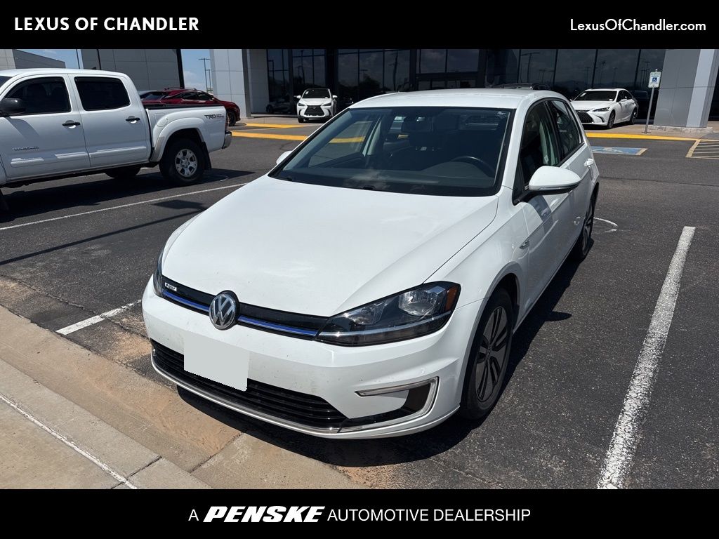 Thumbnail: 2018 Volkswagen e-Golf - 1