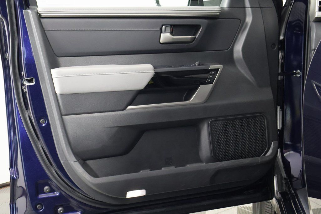 Thumbnail: 2025 Toyota Tundra - 12