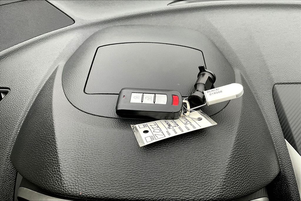 Used 2020 Black Mitsubishi SE image 12