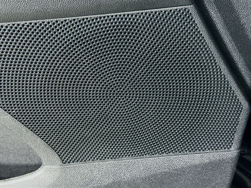 Thumbnail: 2023 Kia Sorento - 19