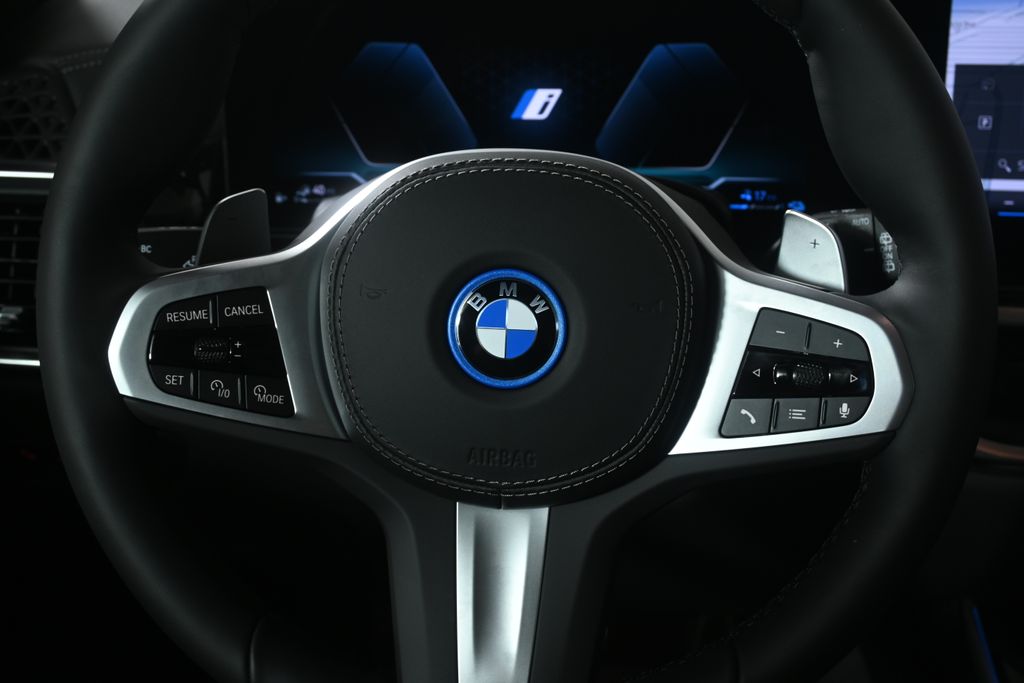 Thumbnail: 2026 BMW X5 - 19