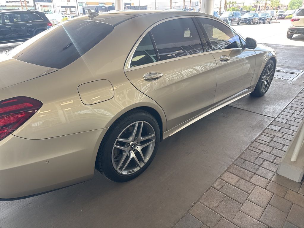 Thumbnail: 2020 Mercedes-Benz S-Class - 3