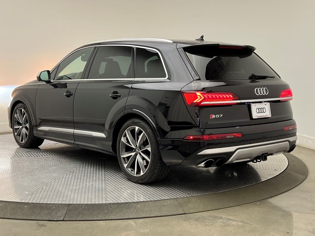 Thumbnail: 2021 Audi SQ7 - 4