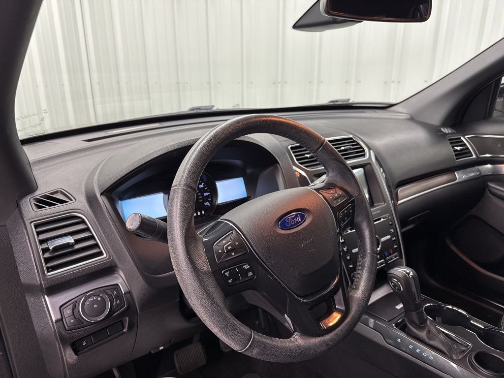 2018 Ford Explorer Limited Black at Autostrade