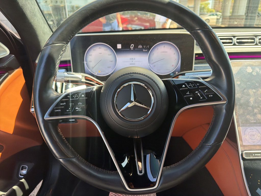 Thumbnail: 2021 Mercedes-Benz S-Class - 8
