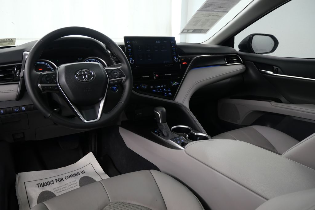 2024 Toyota Camry XLE 19