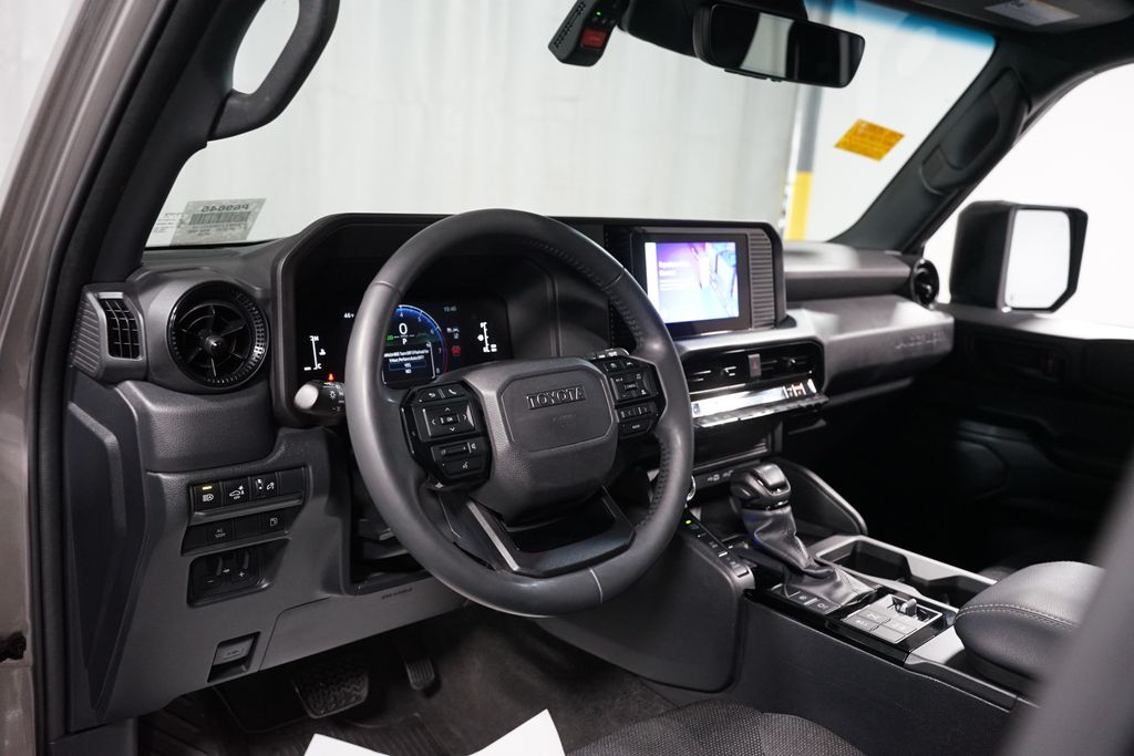 Thumbnail: 2025 Toyota Land Cruiser - 11