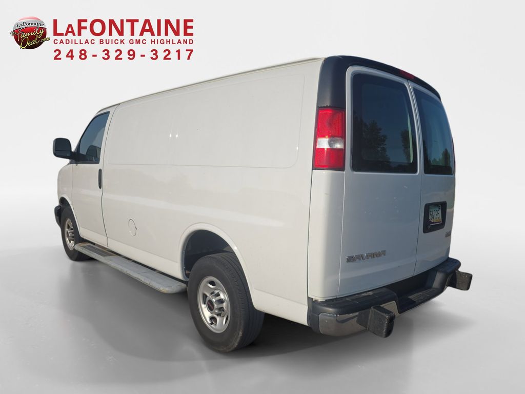 2021 GMC Savana 2500 Work Van 5