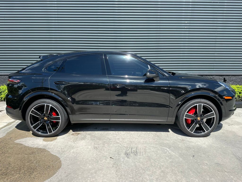 Thumbnail: 2023 Porsche  - 9