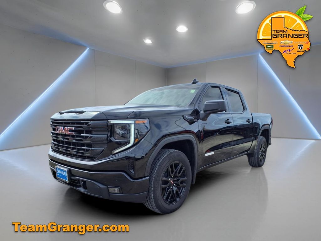 View vehicle photo 3