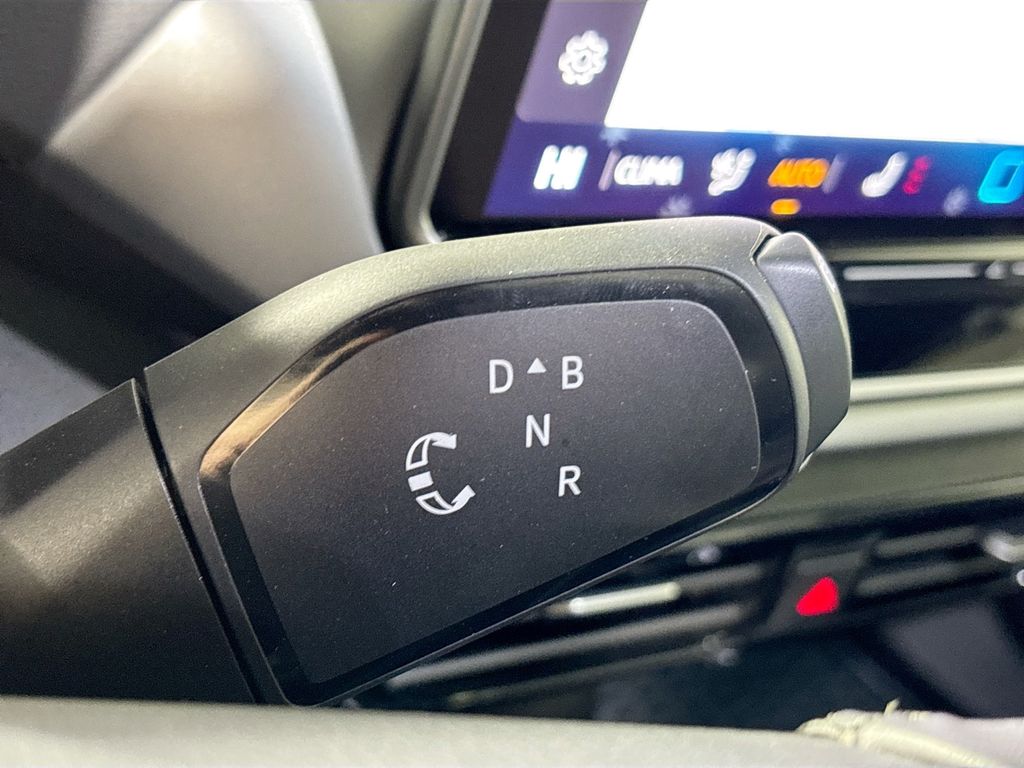 2025 Volkswagen ID.4 Pro