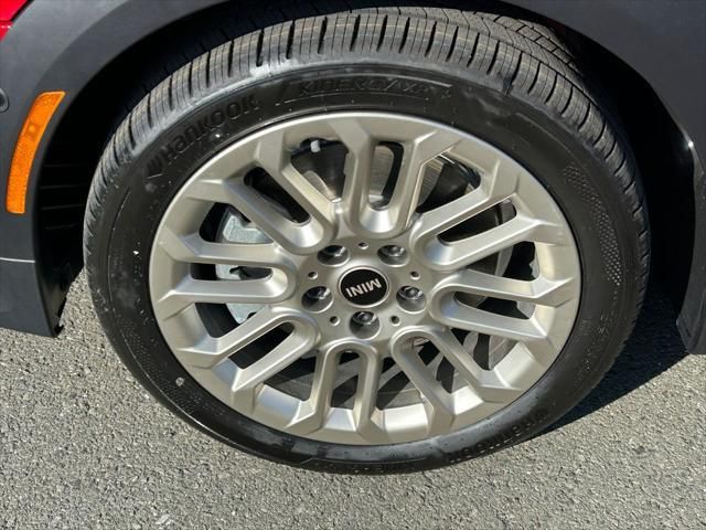 Thumbnail: 2026 MINI Cooper - 9