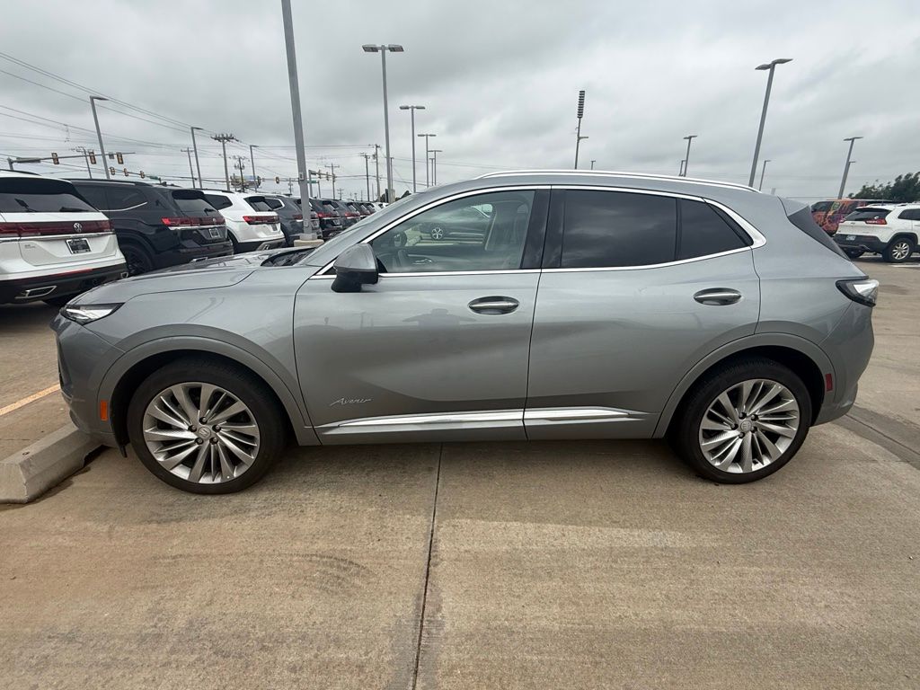 View vehicle photo 2