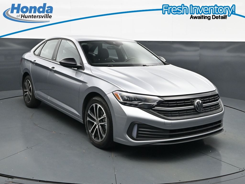 Pyrite Silver Metallic 2024 Volkswagen Jetta Sedan Front-Wheel Drive 8-Speed Automatic