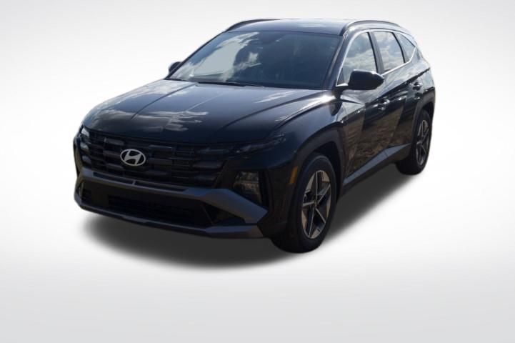 Phantom Black 2026 Hyundai Tucson SUV / Crossover Front-Wheel Drive 8-Speed Automatic