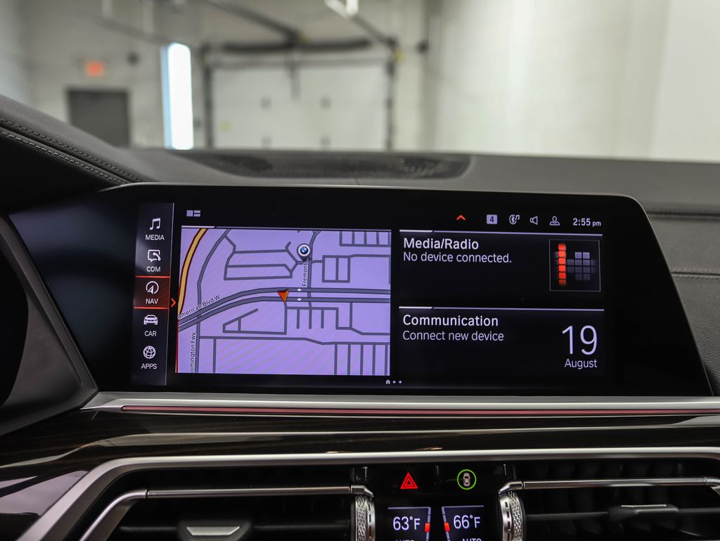 Thumbnail: 2021 BMW X7 - 16