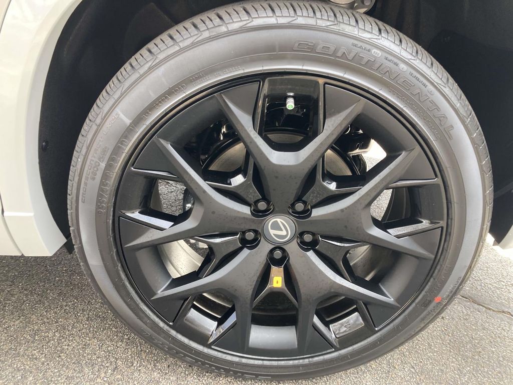 New 2026  Lexus 350 F SPORT Handling image 7