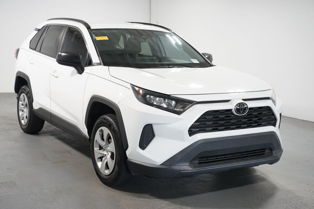 Thumbnail: 2021 Toyota RAV4 - 3