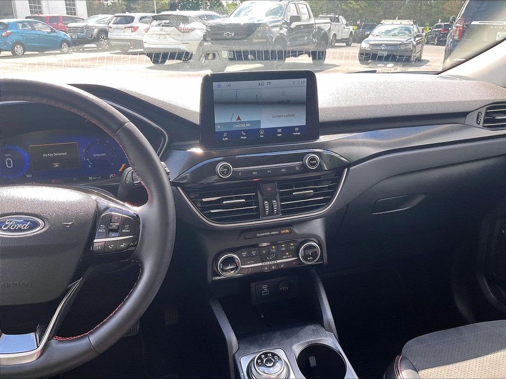 2022 Ford Escape — photo 18