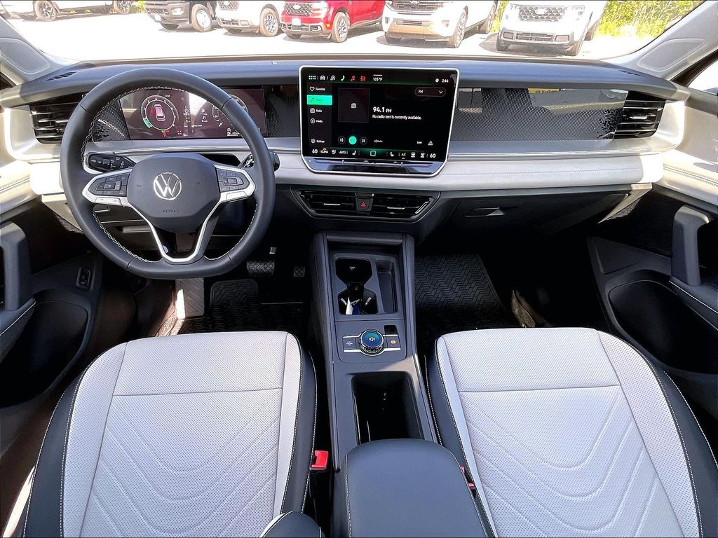 2026 Volkswagen Tiguan — photo 12