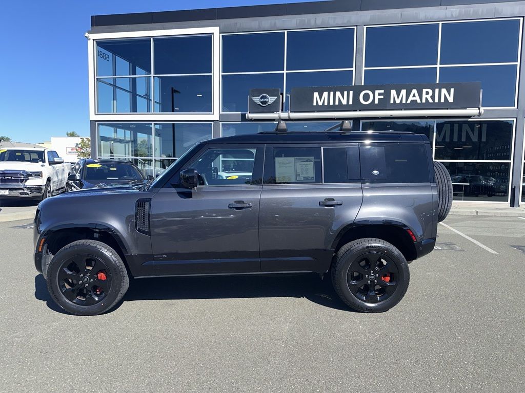 Thumbnail: 2023 Land Rover Defender - 3