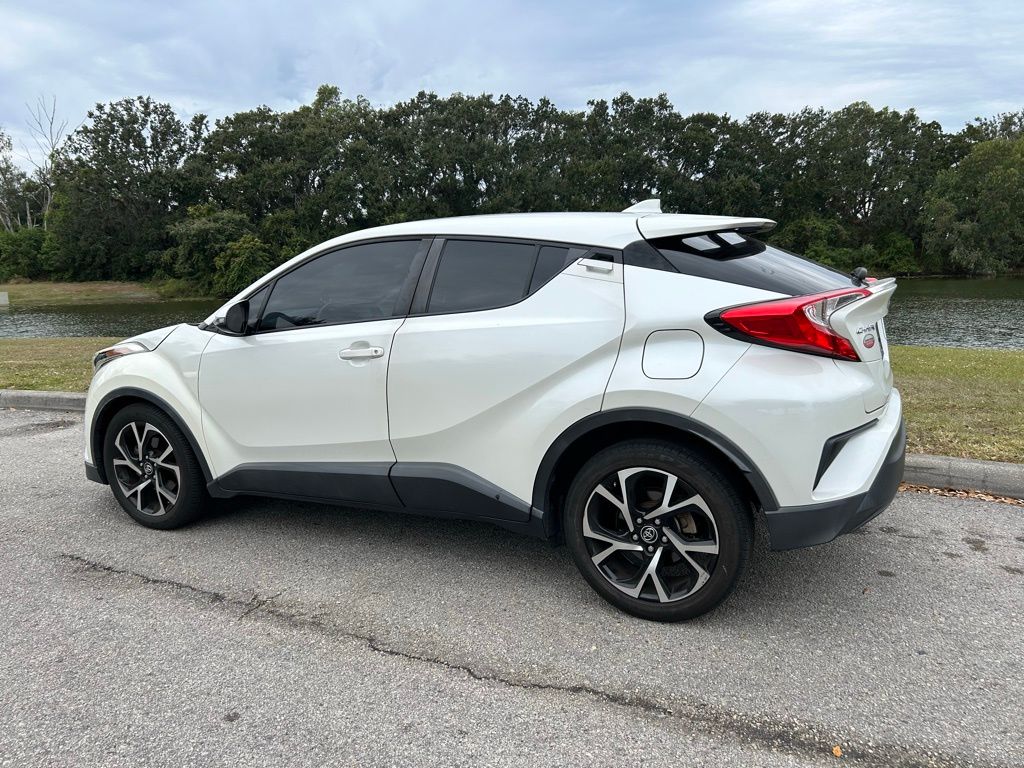 Thumbnail: 2018 Toyota C-HR - 3