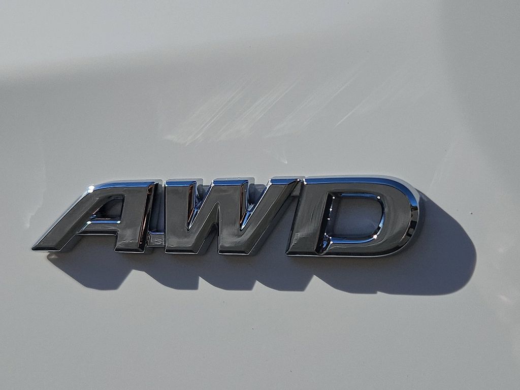 Thumbnail: 2025 Toyota RAV4 - 8