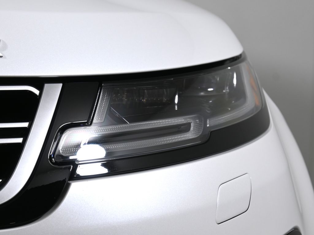 Thumbnail: 2023 Land Rover Range Rover Evoque - 11