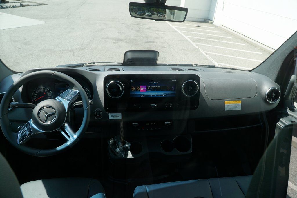 Sprinter Cargo Van 2500 w/144-Inch Wheelbase