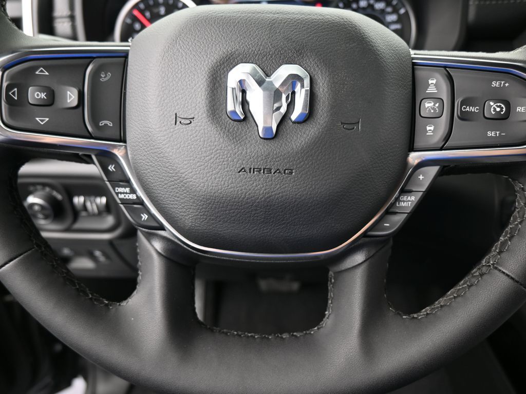 New 2026 Granite Crystal Metallic Clearcoat Ram Laramie image 27