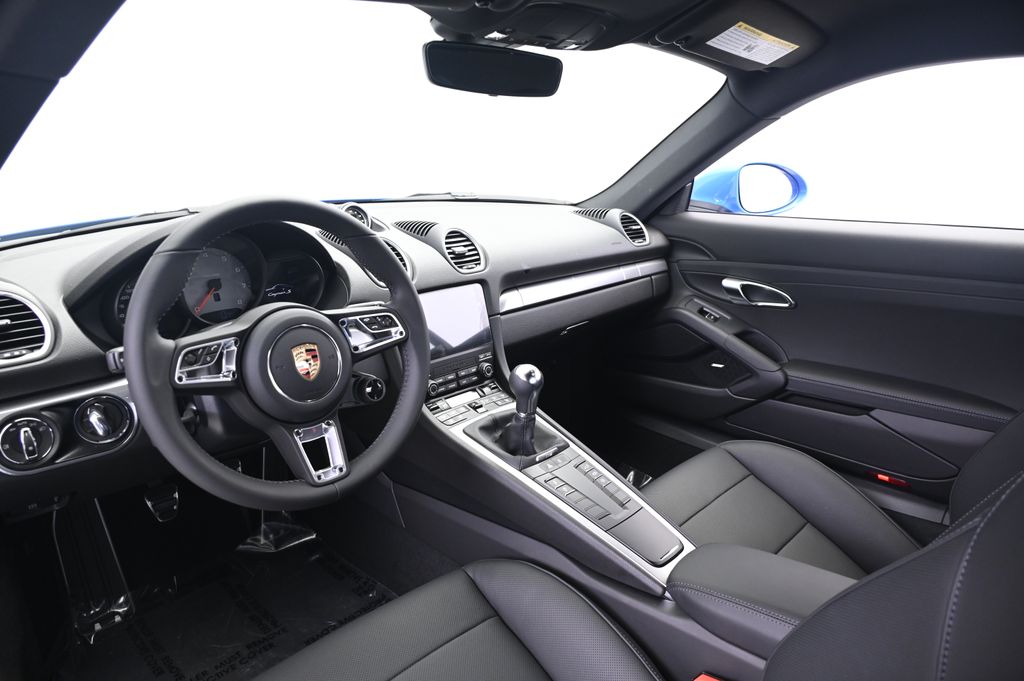 Thumbnail: 2025 Porsche 718 Cayman - 4
