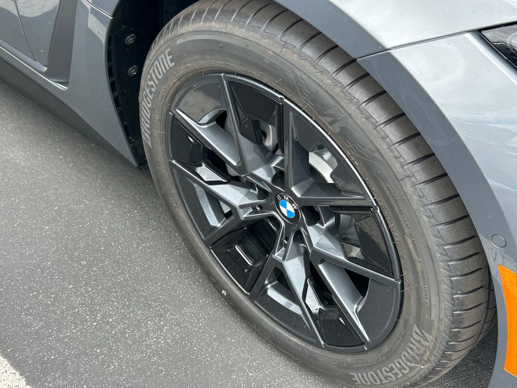 Thumbnail: 2025 BMW i4 - 3