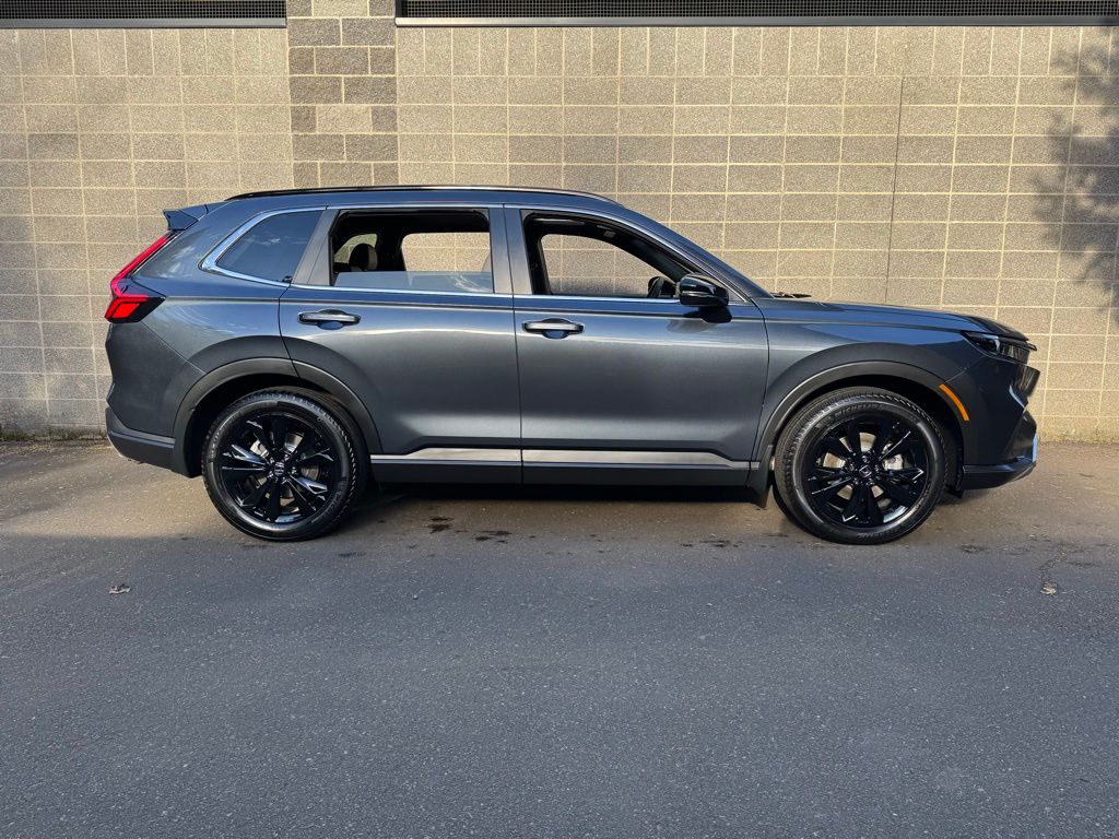 View vehicle photo 4