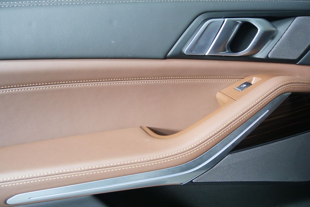 Thumbnail: 2025 BMW X5 - 14