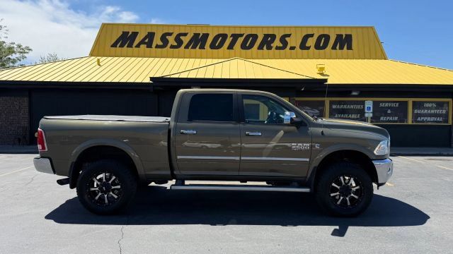 Prairie Pearlcoat 2014 RAM 2500 Laramie Crew Cab 4WD Pickup Truck Four-Wheel Drive 6-Speed Automatic