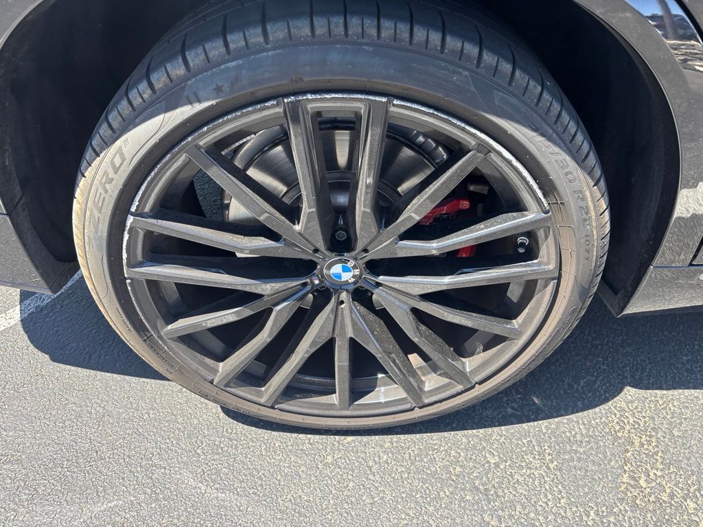 Thumbnail: 2024 BMW X5 - 11