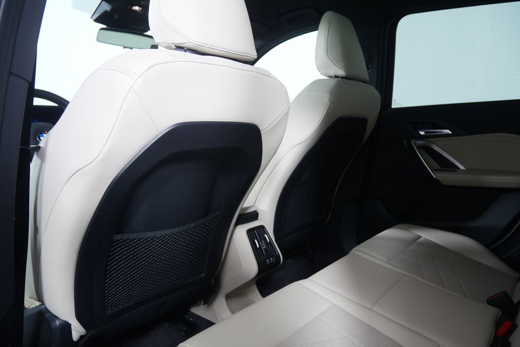 Thumbnail: 2023 BMW X1 - 18