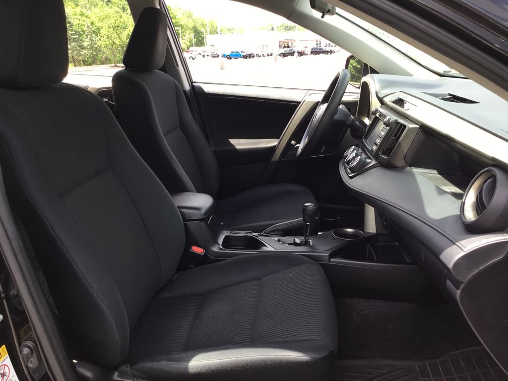 Thumbnail: 2014 Toyota RAV4 - 6