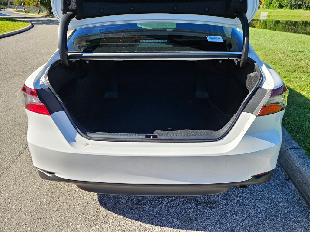 Thumbnail: 2024 Toyota Camry - 10