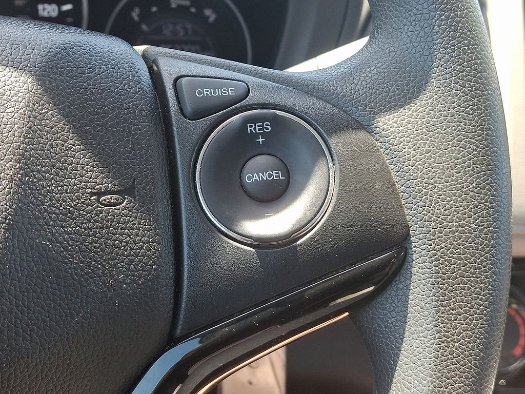 2018 Honda HR-V LX 22