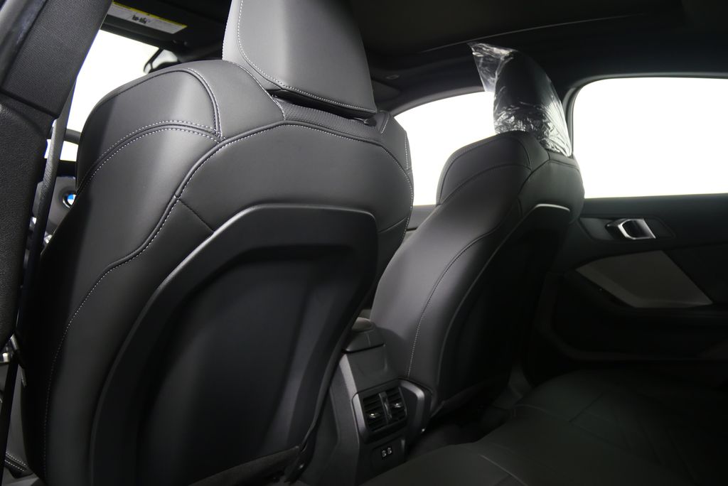 Thumbnail: 2026 BMW 2 Series - 17