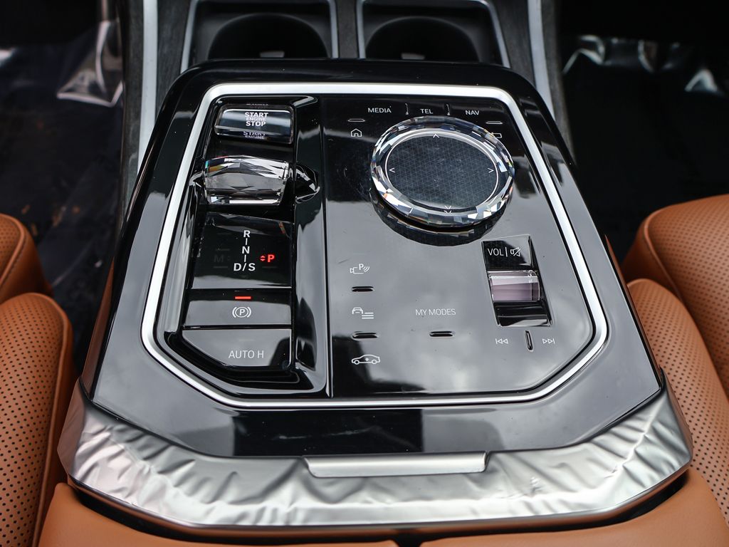 Used 2023 Red BMW 740i image 56