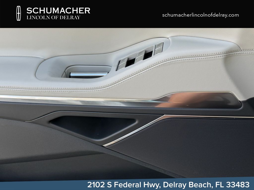 new 2026 Lincoln Navigator L car, priced at $98,640