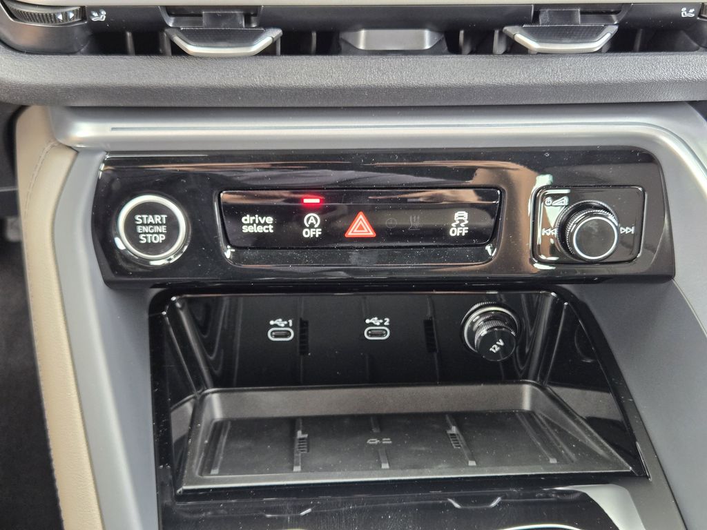 new 2025 Audi Q5 car, priced at $63,450