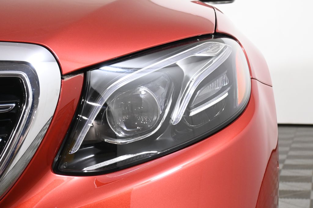 Thumbnail: 2018 Mercedes-Benz E-Class - 11