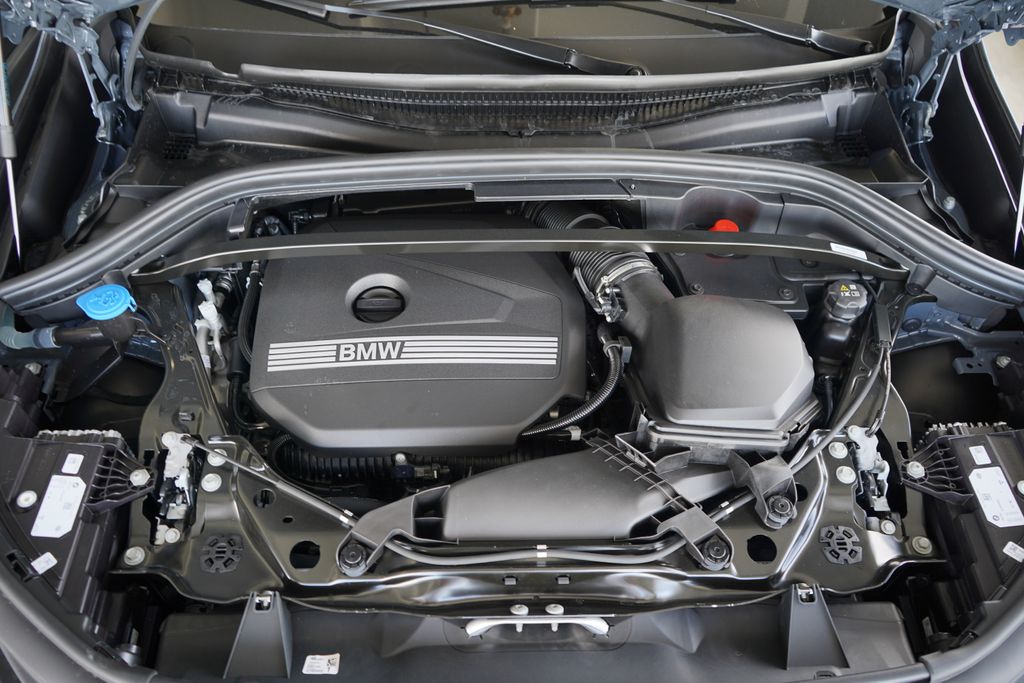 Thumbnail: 2026 BMW X1 - 21