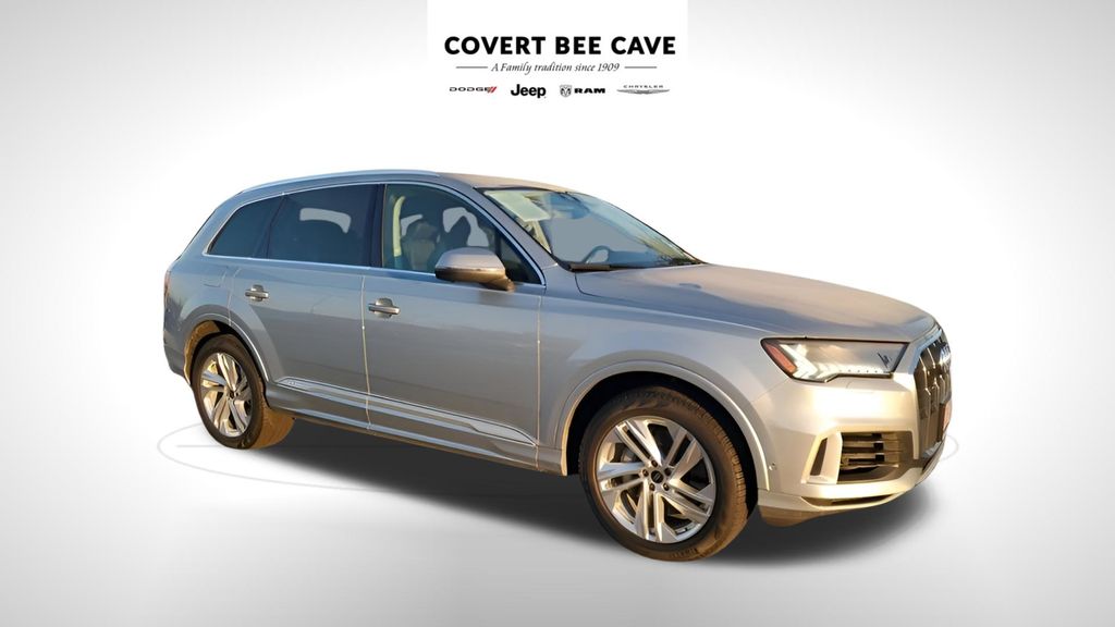Satellite Silver Metallic 2024 Audi Q7 quattro Premium Plus 55 TFSI SUV / Crossover All-Wheel Drive 8-Speed Automatic